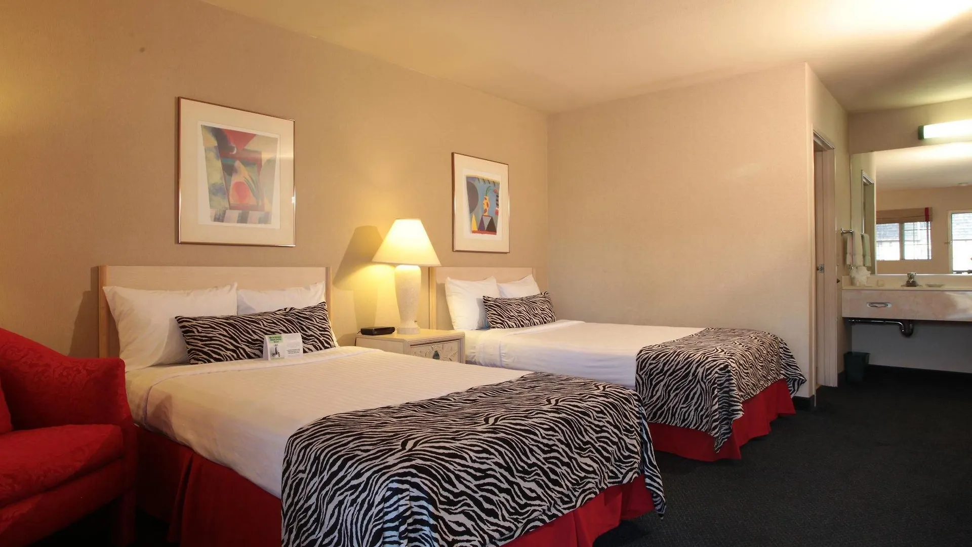 Safari Inn, A Coast Hotel Burbank